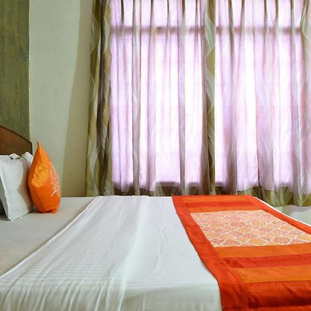 ניו דלהי Airport Hotel Paradise International מראה חיצוני תמונה