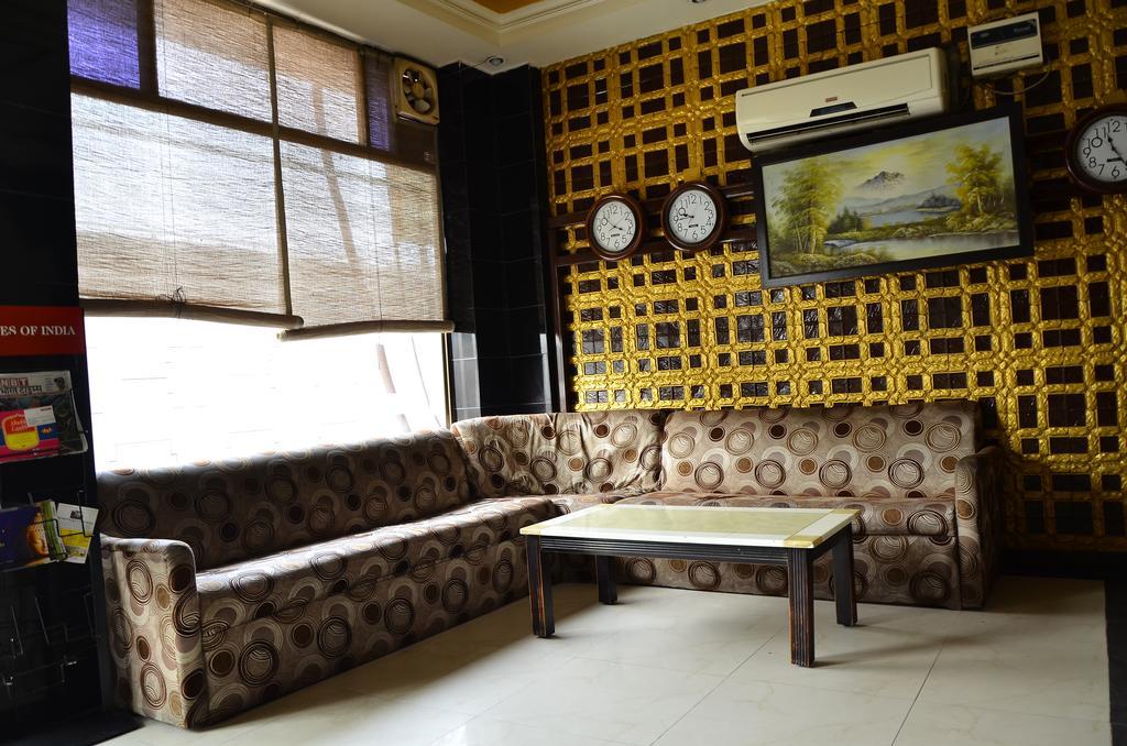 ניו דלהי Airport Hotel Paradise International מראה חיצוני תמונה