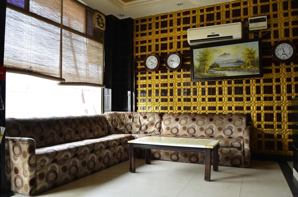 ניו דלהי Airport Hotel Paradise International מראה חיצוני תמונה